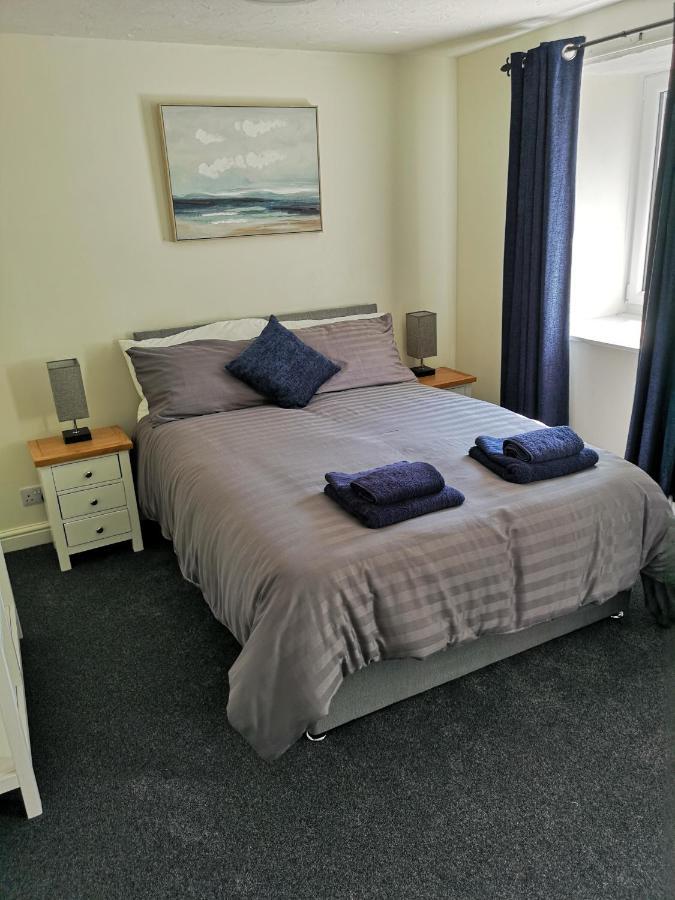 Red Lion Rooms - Self Check In Dalton in Furness Bagian luar foto