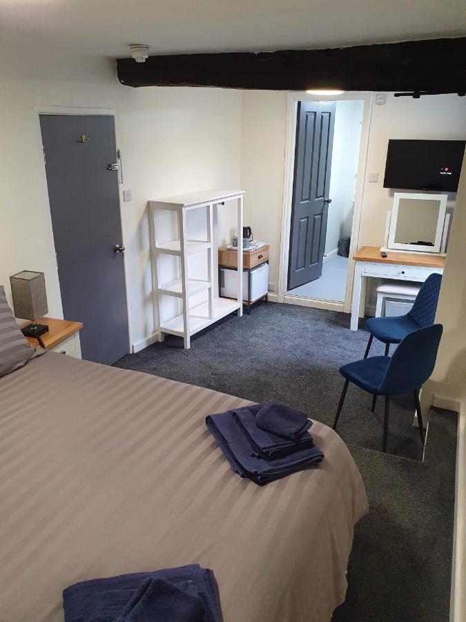 Red Lion Rooms - Self Check In Dalton in Furness Bagian luar foto